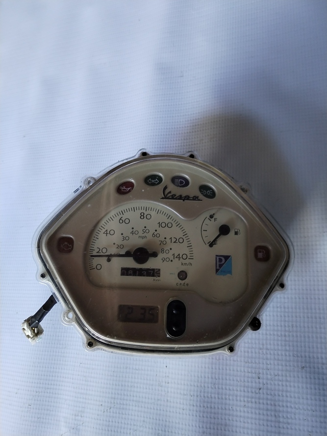PIAGGIO VESPA LX 125